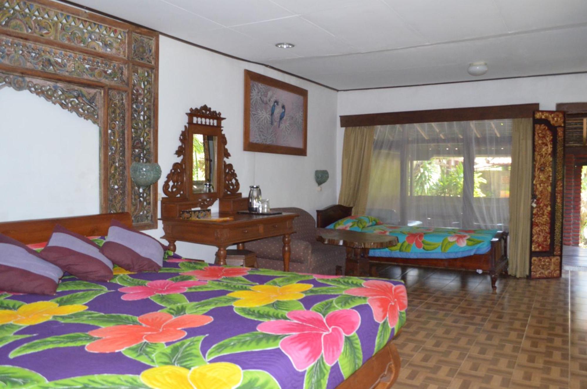 Gazebo Beach Hotel Sanur  Exterior photo