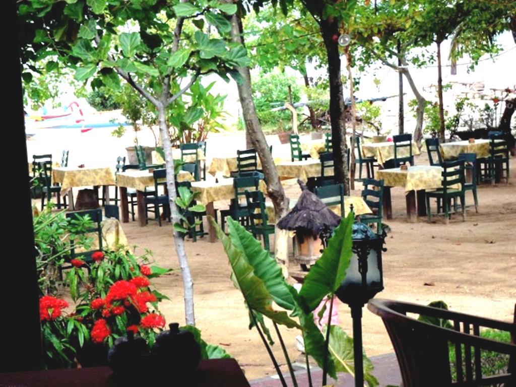 Gazebo Beach Hotel Sanur  Exterior photo
