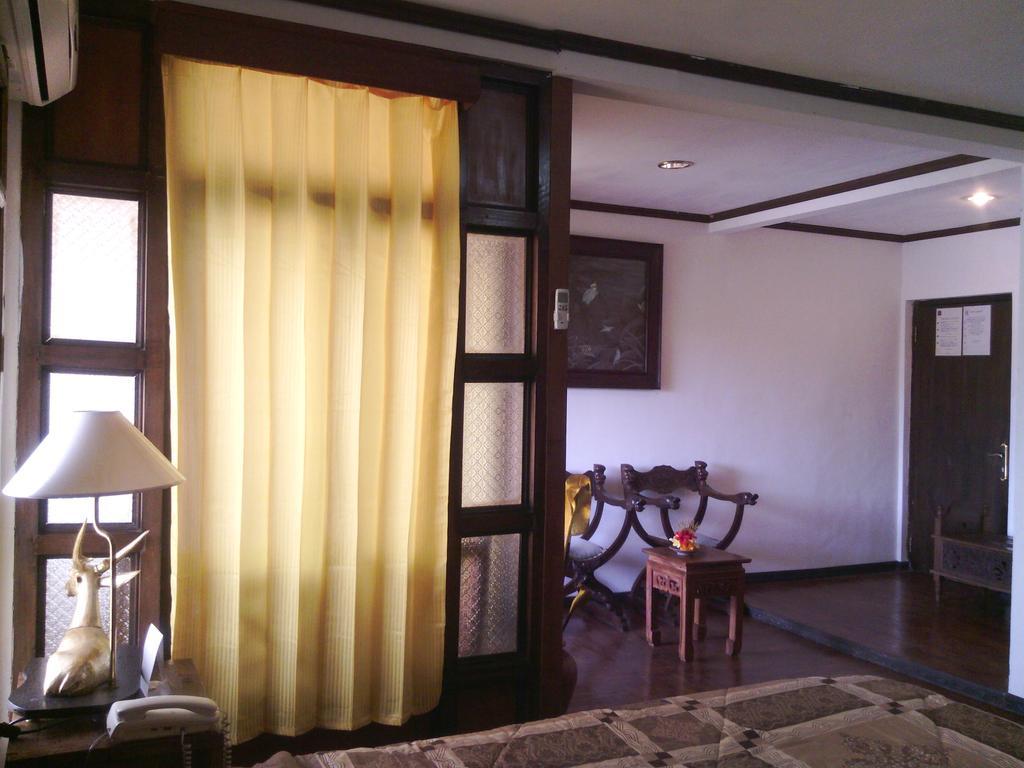 Gazebo Beach Hotel Sanur  Exterior photo